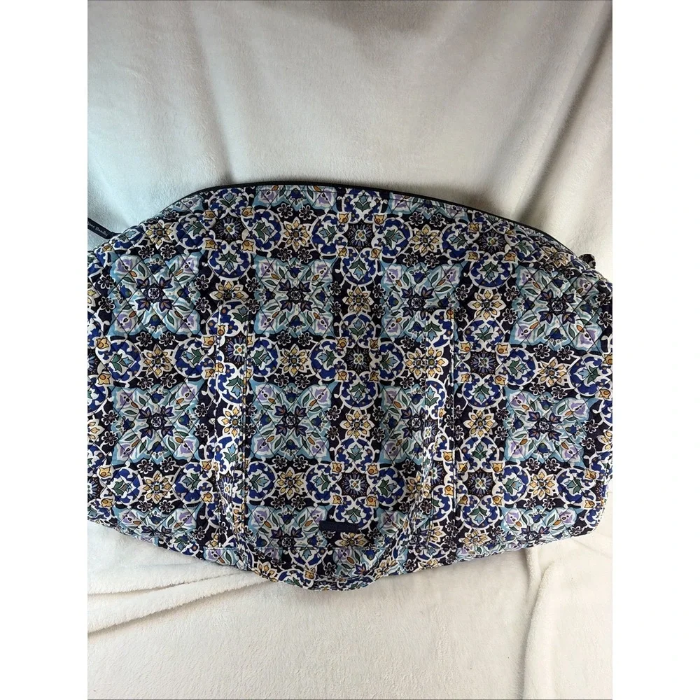 Vera Bradley Lisbon Medallion Lge Duffel 2 Med Weekenders Rare Matching 3 Pieces